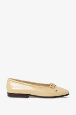 Ballerinas aus Lackleder Noelle