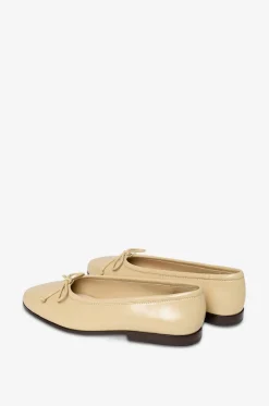 Ballerinas aus Lackleder Noelle