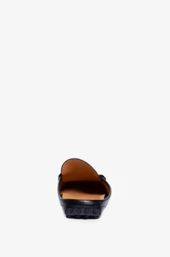 Clogs aus gebürstetem Leder mit Stäbchen Gommino