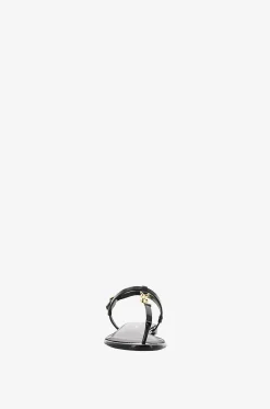 Flache Sandalen aus Lackleder mit Monogramm Cassandra 05