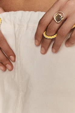 Gelbgold-Ring mit Labradorit und Diamanten Gaia