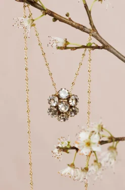 Goldene Halskette mit Kristallen Pizzo