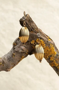 Goldene Ohrringe mit Kristallen und Hämatit Damasco