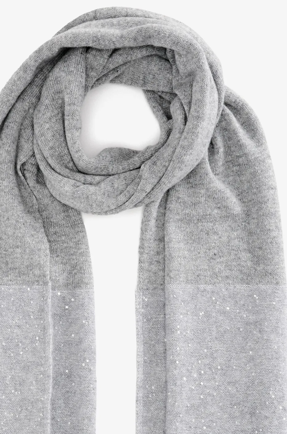 Maxi-Strickschal aus Platinum-Faden mit Pailletten