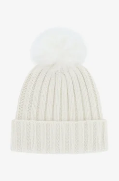 Mütze mit Bommel