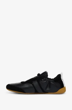Niedrige Schnürsneakers aus Leder und Wildleder Kick