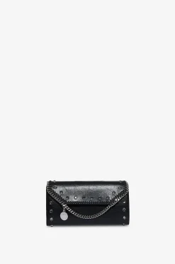 Nietenbesetzte Brieftasche mit Kettengurt aus Kunstwildleder Falabella Continental
