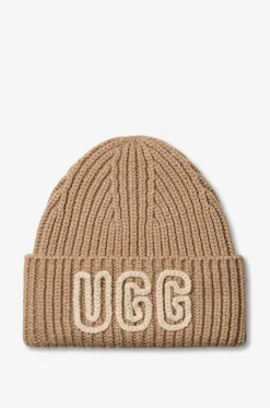 Strickmütze mit gesticktem Logo