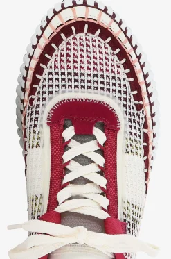Umweltfreundliche niedrige Sneakers aus Mesh Nama