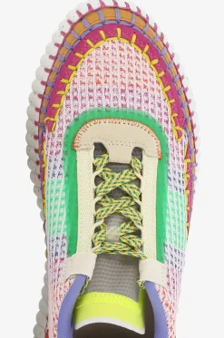 Umweltfreundliche niedrige Sneakers aus Mesh Nama