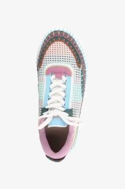 Umweltfreundliche niedrige Sneakers aus Mesh Nama