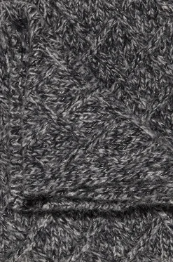 Zopfstrickschal aus glitzerndem Alpakamix